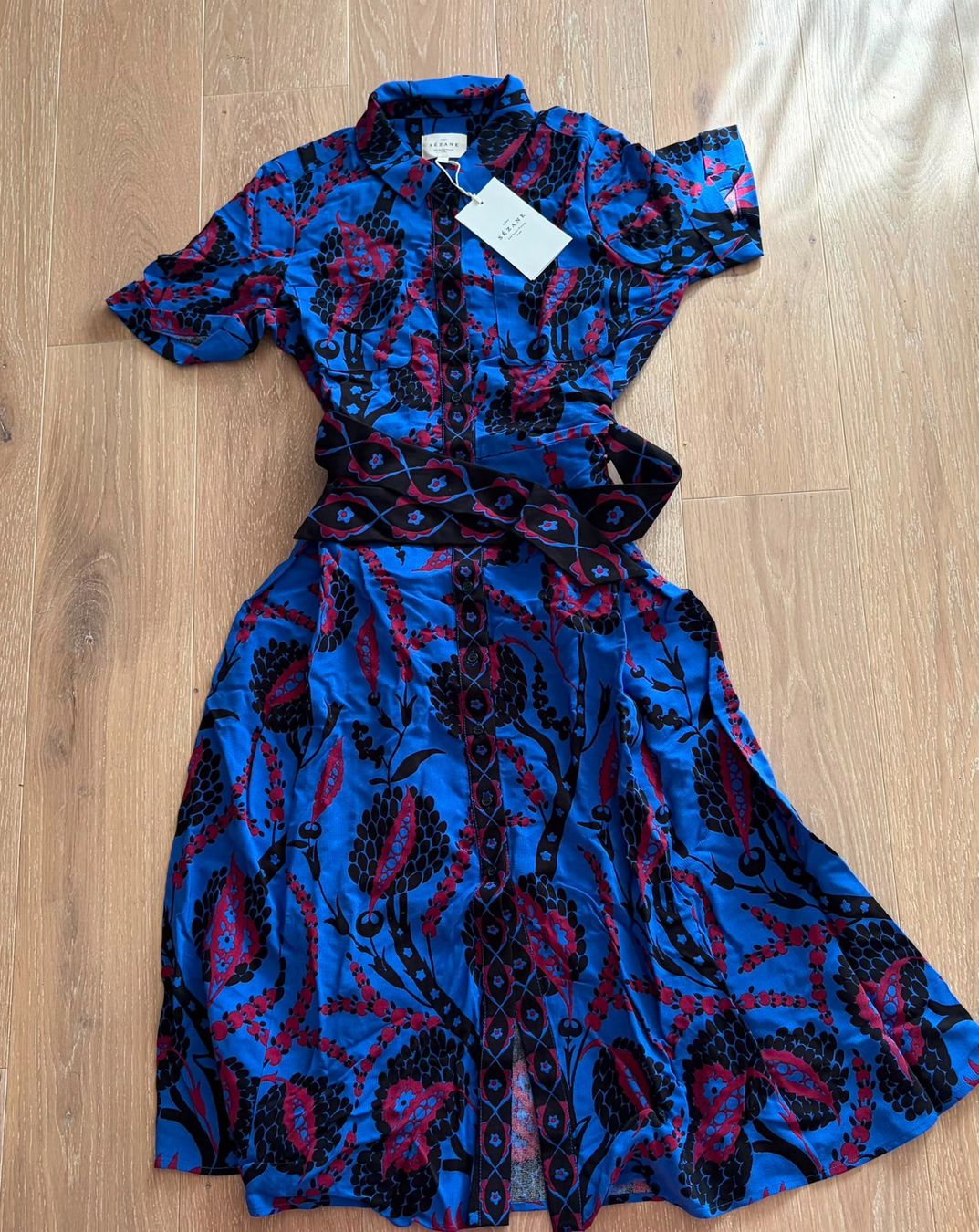 Vestiti: Sezane Adele Kleid Atla Blue, Gr. 38, neu – Nuovo e nell'imballaggio originale da Hedingen venduto da muse10 2