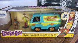 Mystery Machine mit Shaggy und Scooby-Doo 1:24 Jada