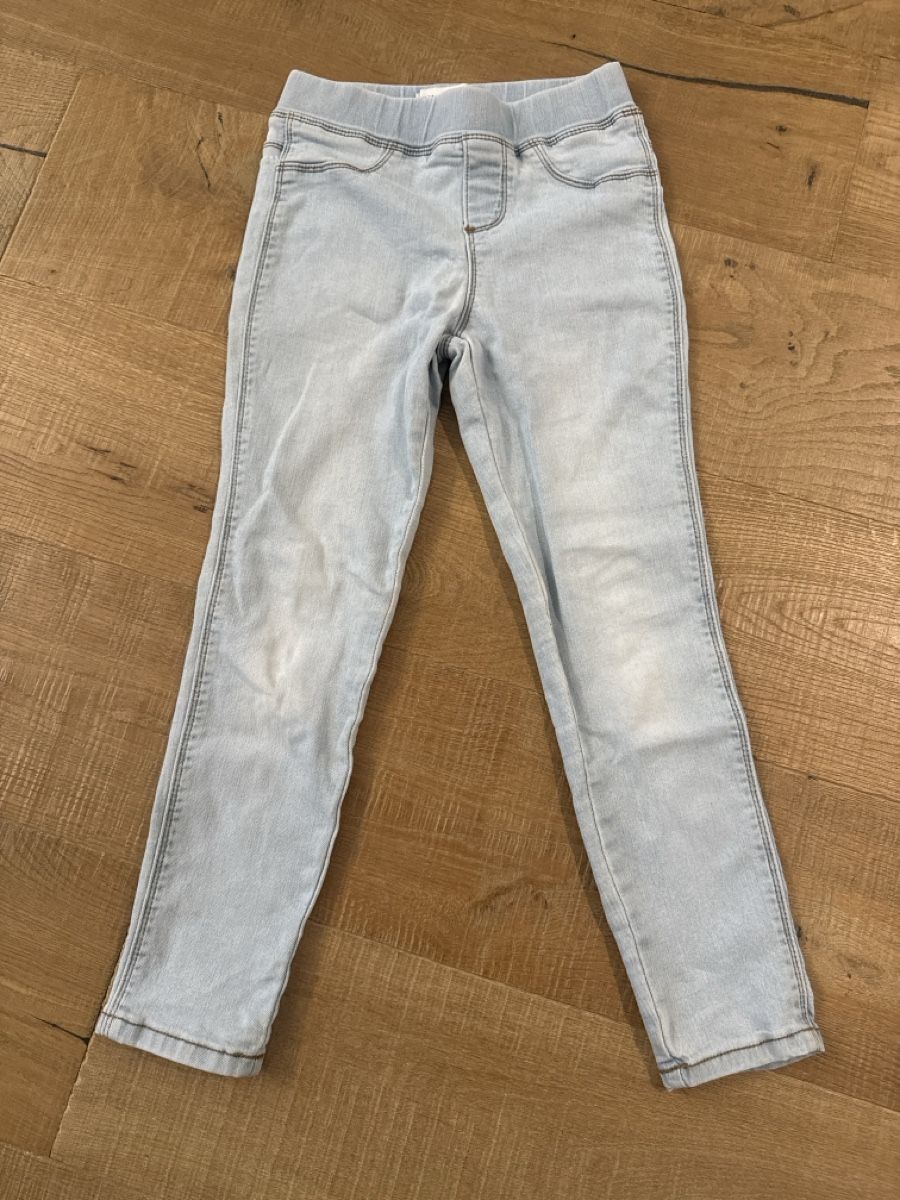 Pantalons: Jeanshosen Mädchen – D'occasion à Lupsingen par tike47 1