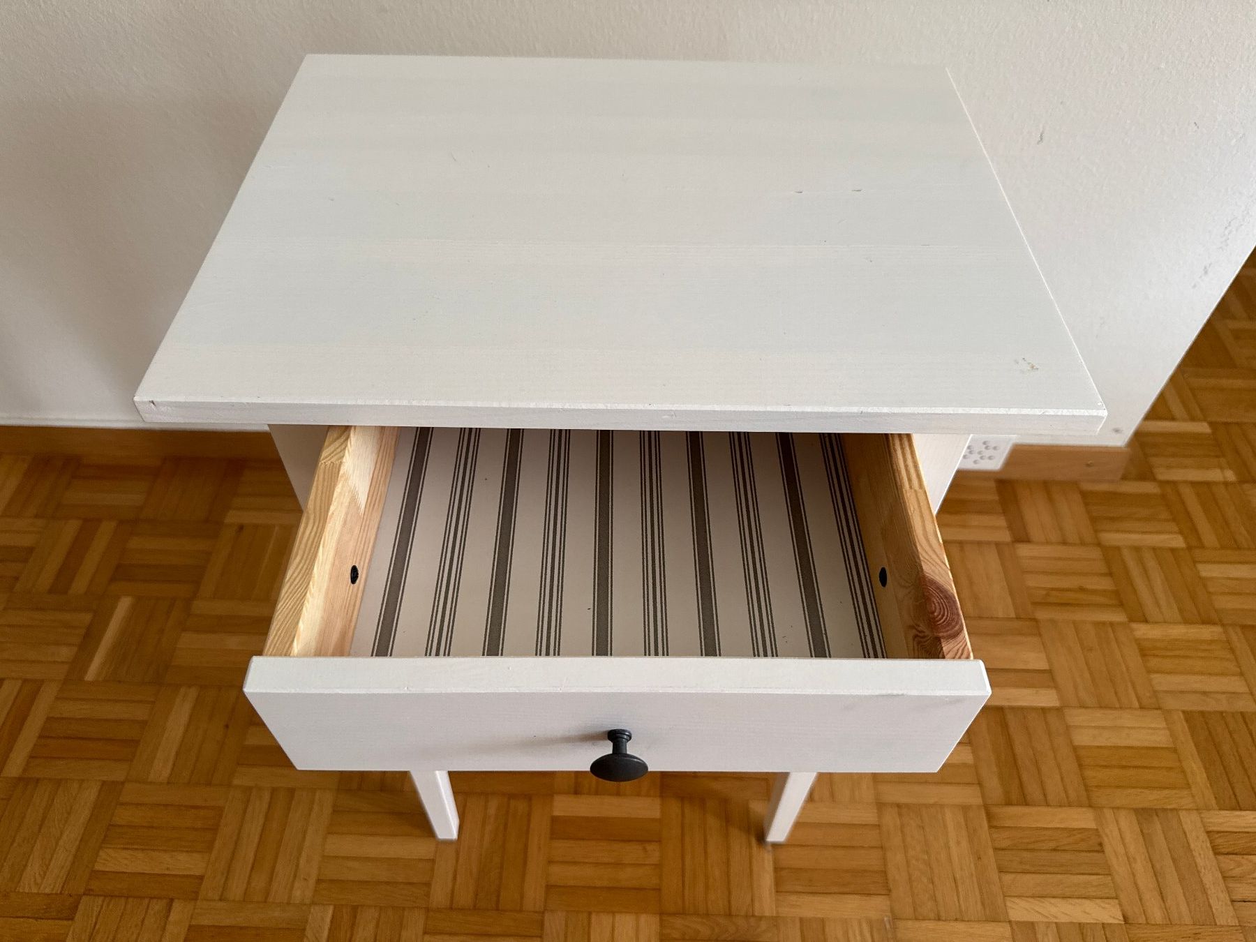 Comodini: Nachttisch weiss mit Schublade – Usato da Zürich venduto da mcl_78ql 1