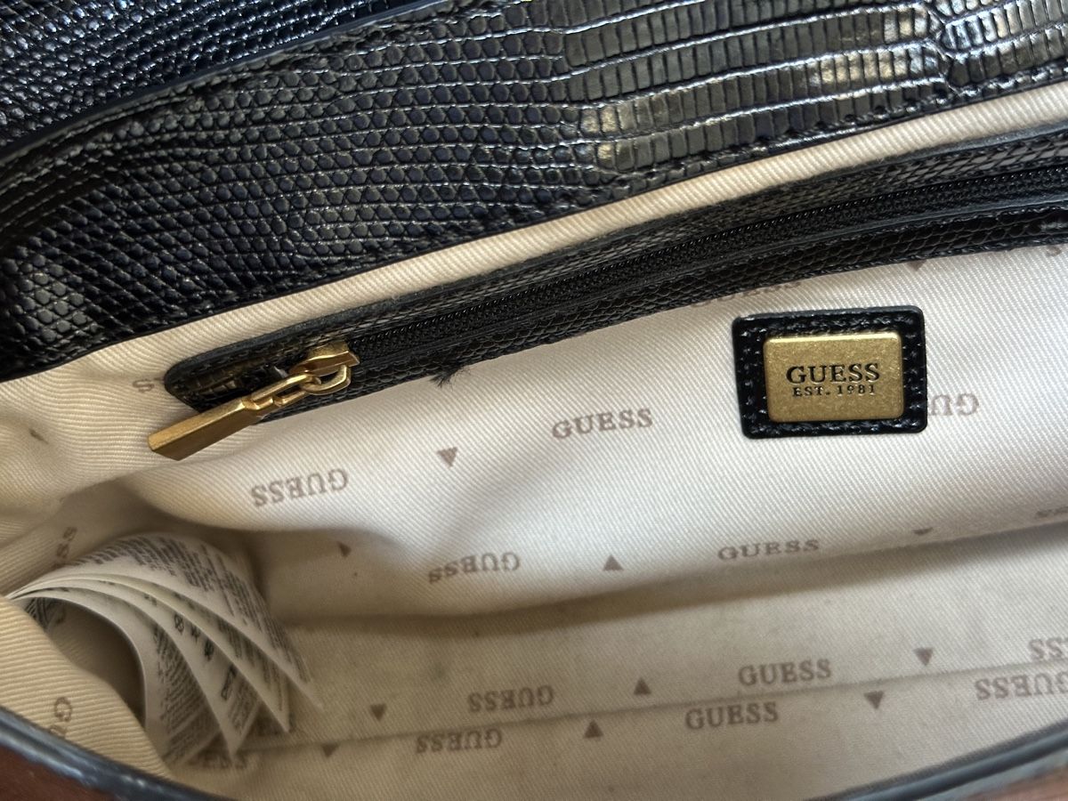 Guess Borse da donna: Guess sac à main noir – Usato da Bulle venduto da LeMoleson 6