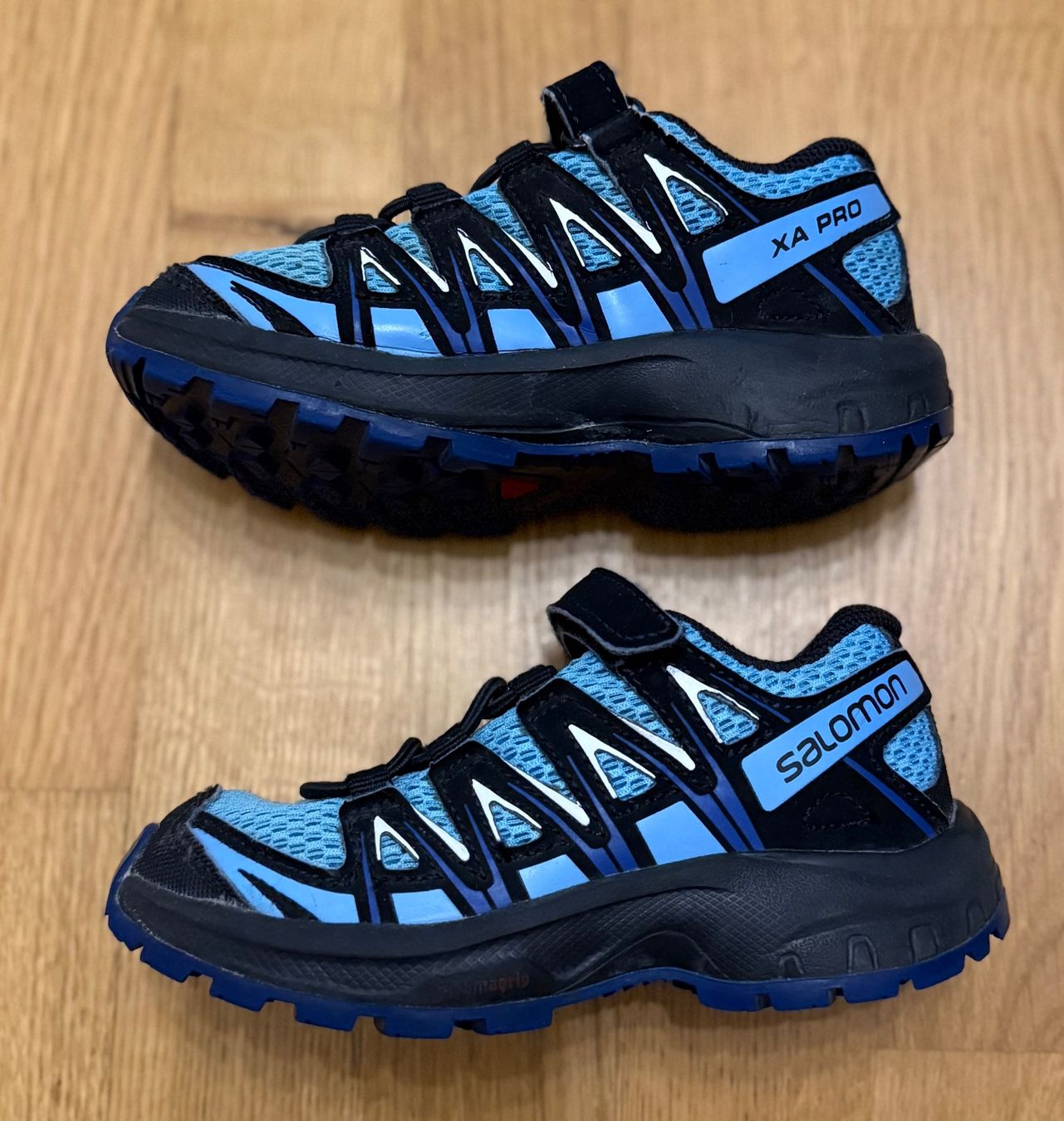 Adidas Schuhe für Jungen: Adidas Terrex Goretex- und Salomon Trekkingschuhe – Gebraucht aus Pfäffikon SZ von dom_6zfl 7