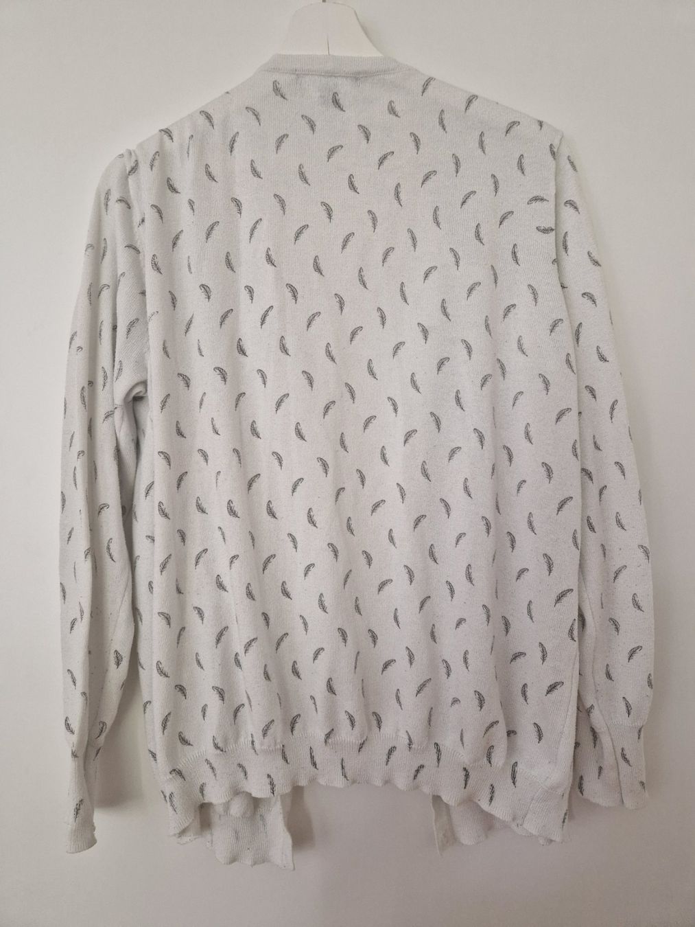 Primark Maglioni & Felpe: Strickjacke Primark weiss mit Federmuster – Usato da Schinznach Dorf venduto da mast8919 1
