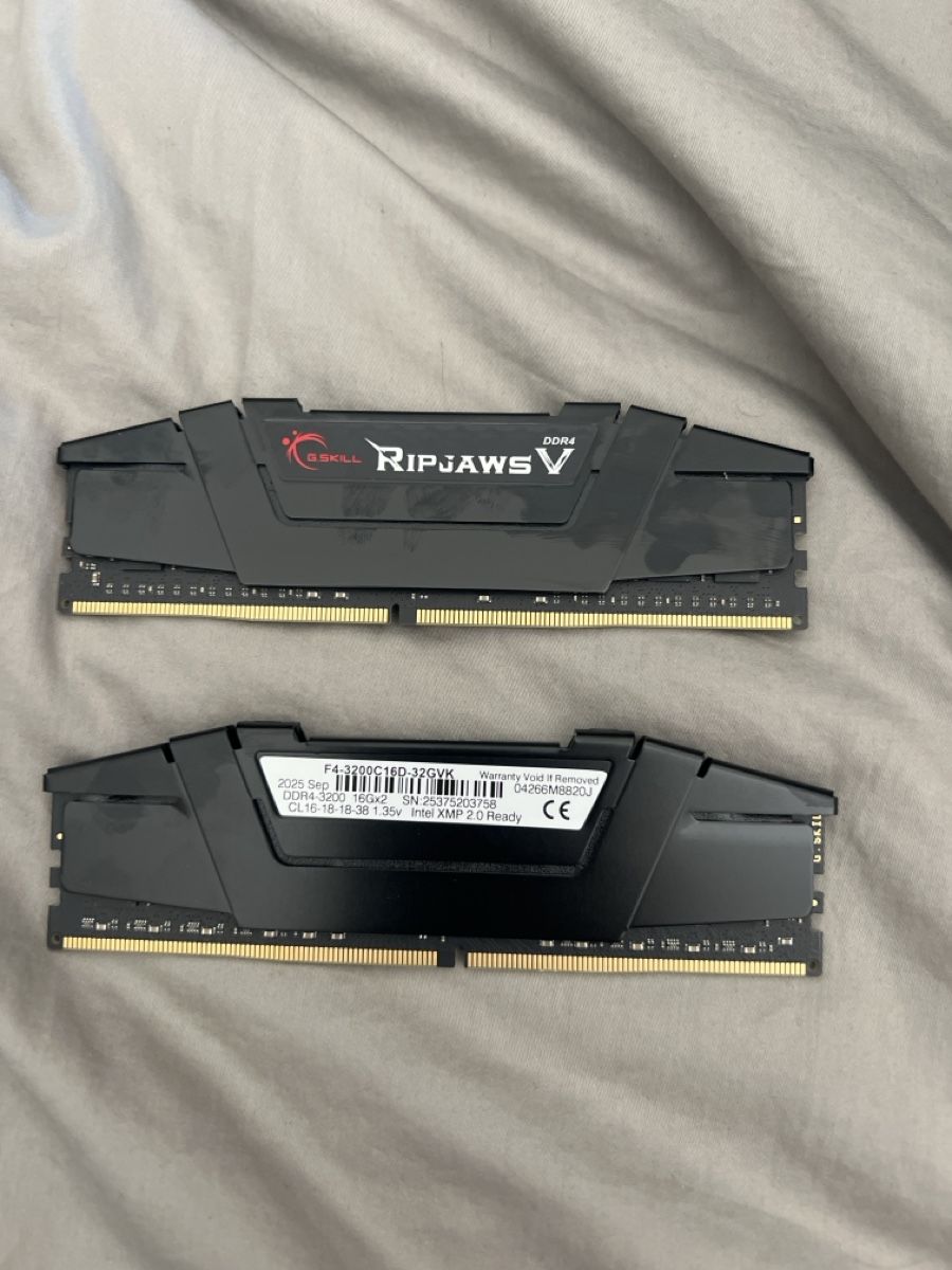 G.Skill Memory / RAM: Ram 16x2 DDR4 G.SKILL – Gebraucht aus Eclépens von sve_828m