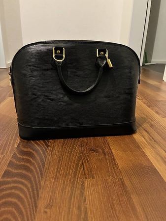 Louis Vuitton Alma wie neu schwarz
