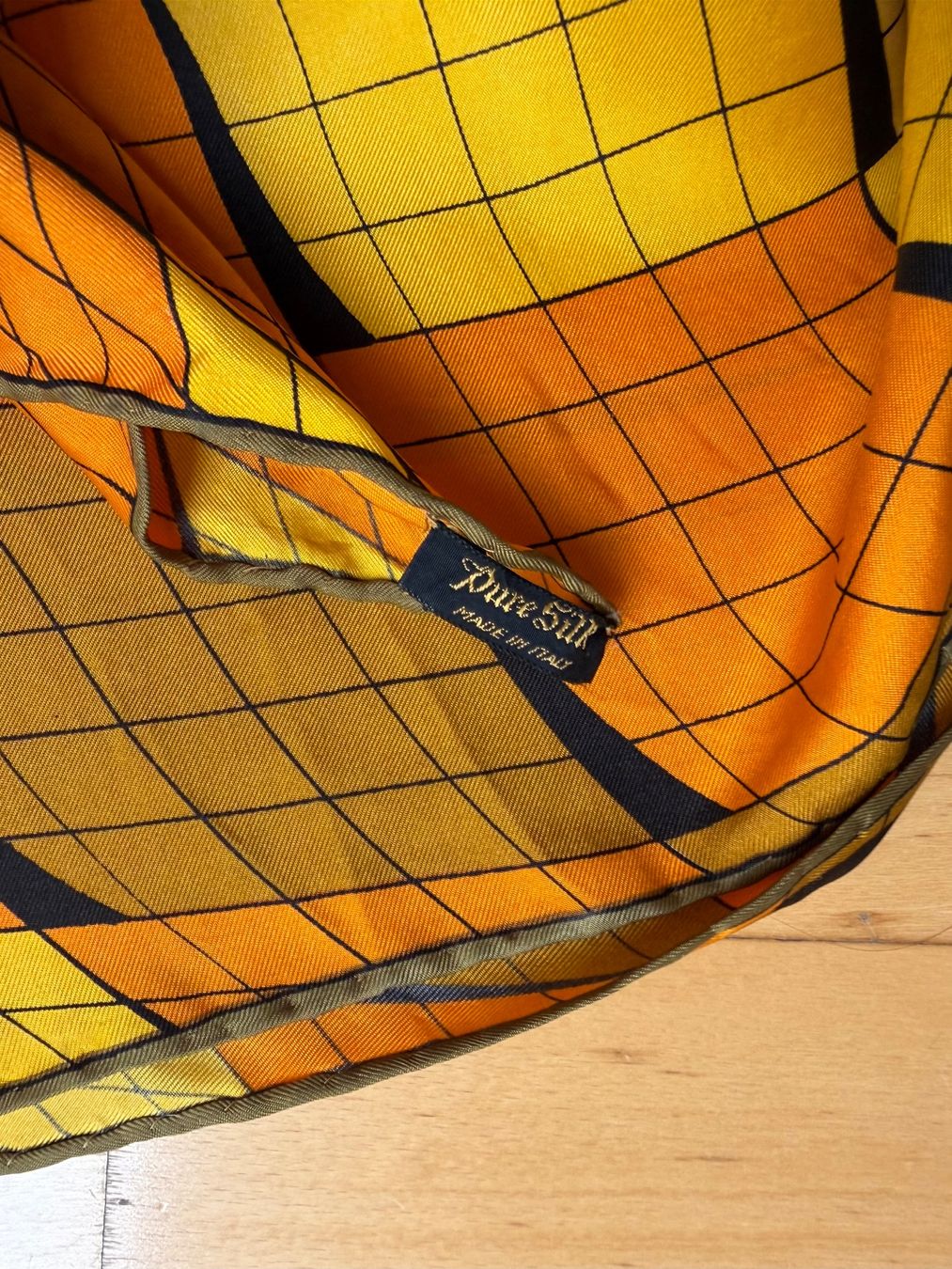 Foulards, Tücher & Schals: Seide Foulard – Gebraucht aus Unterägeri von Jutka_04 3