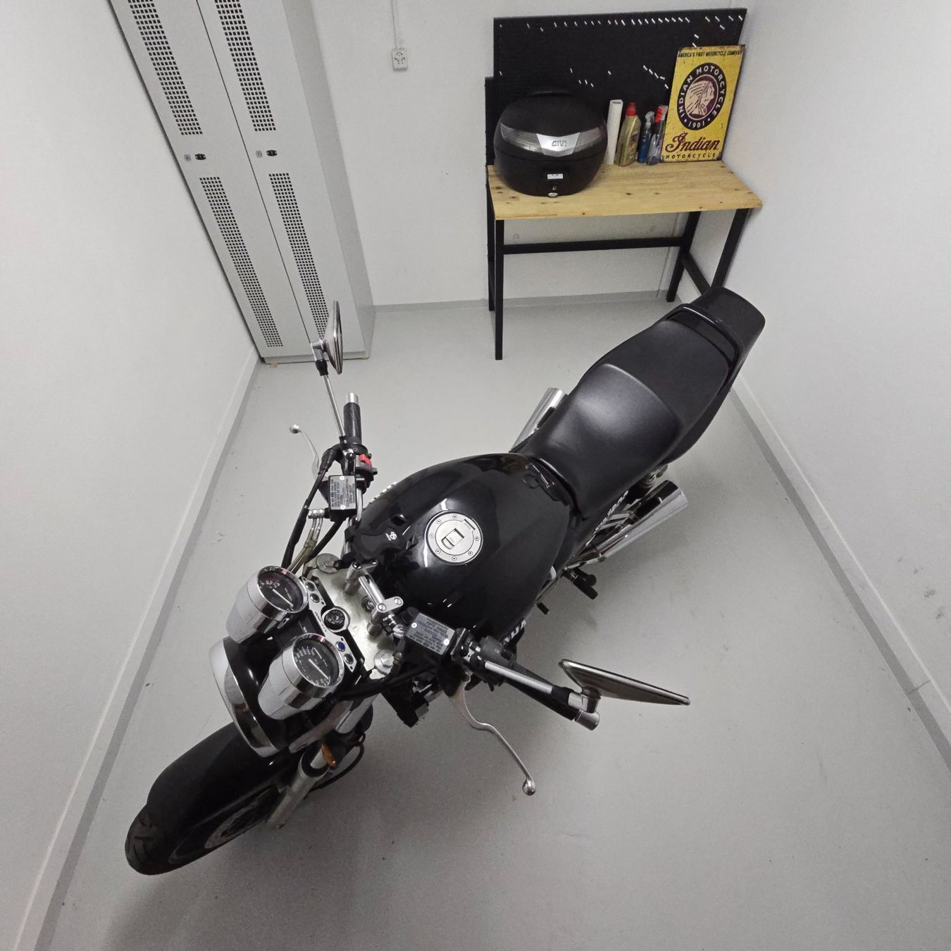Yamaha Strada: YAMAHA XJR 1200 – Usato da Steffisburg venduto da nico232323 3