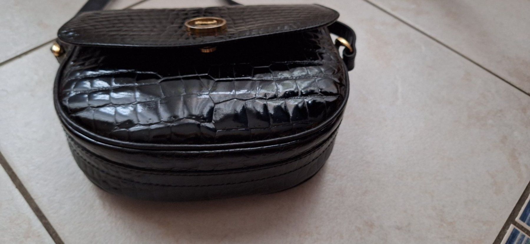 Borse da donna: Petit sac en cuir Vintage – Usato da St-Triphon venduto da Jldr0 5