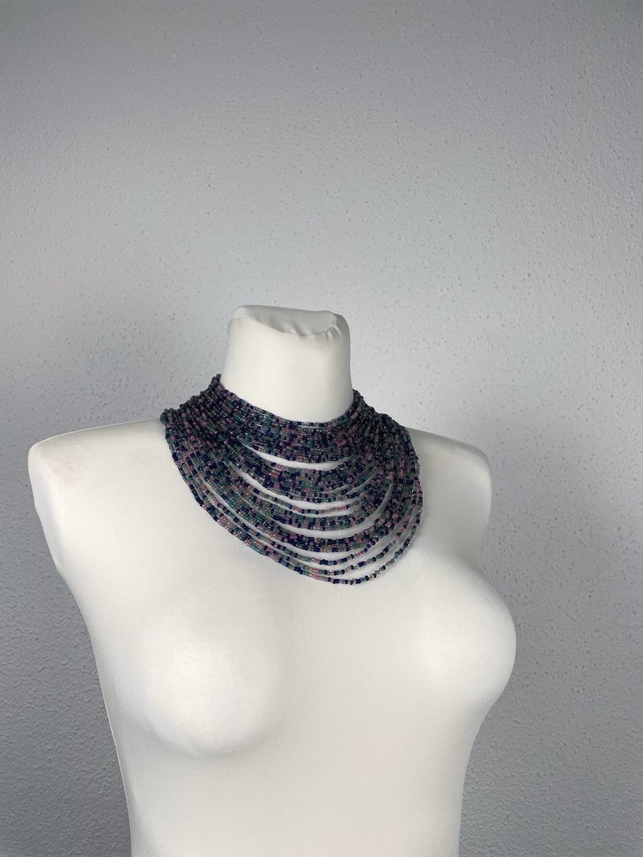 Catenine: Boho Beaded Statement Necklace, Blue – Usato da Knonau venduto da Grapesvintage