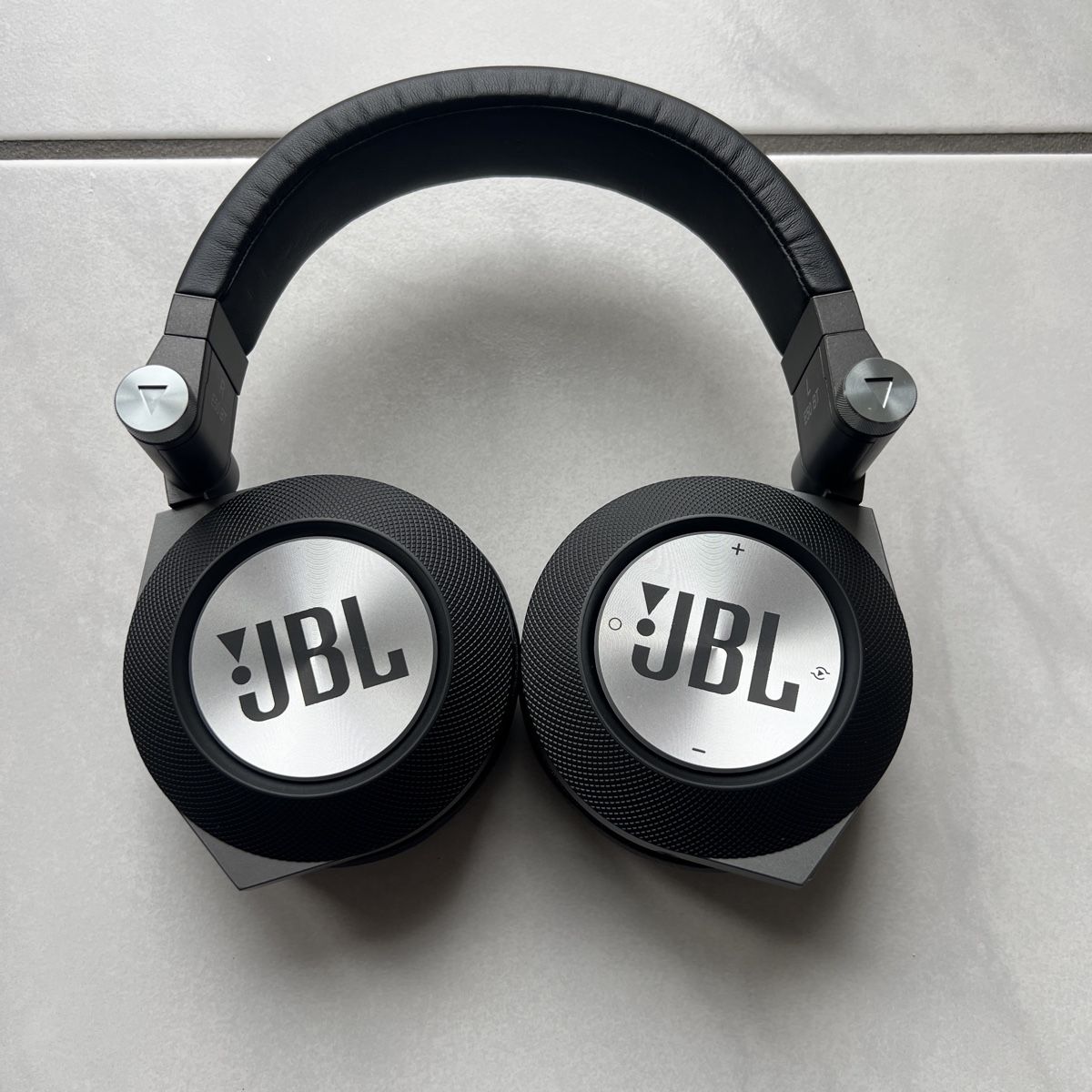 JBL Kopfhörer: JBL Synchros E50BT Bluetooth Kopfhörer schwarz – Gebraucht aus Unterkulm von Sita013 2