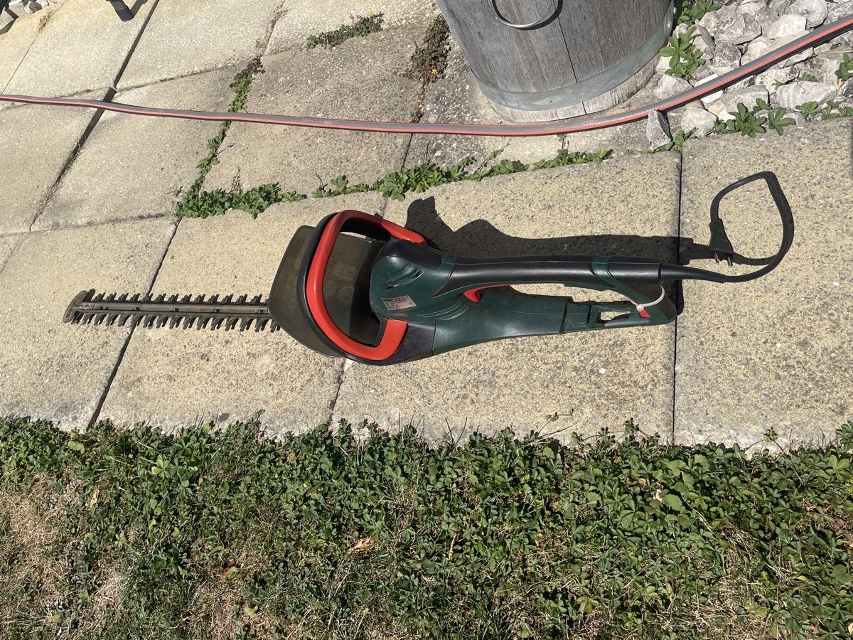 Metabo Alle Werkzeuge: Heckenschere Metabo HS 8675 Quick gebraucht, defekt – Defekt aus Effingen von dinuspichi 2