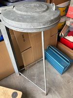 Poubelle d'atelier en zinc