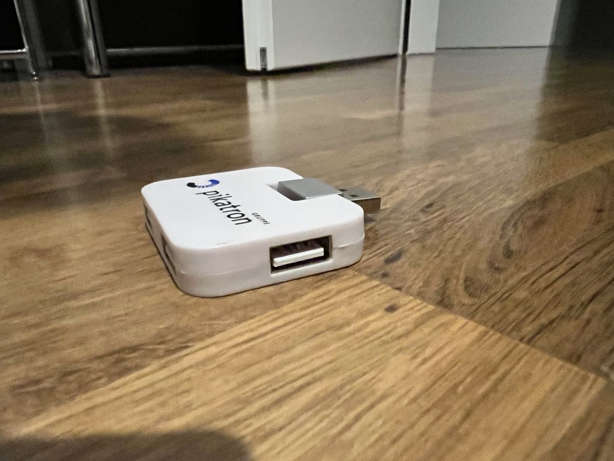 Laufwerke & Adapter: USB Stecker (1 outlet zu 4 outlets) – Gebraucht aus Freidorf TG von sarotiko 3
