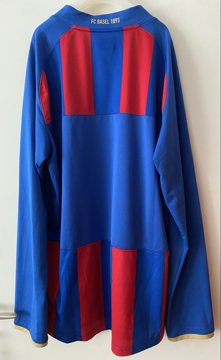 FC Basel Canottiere & Pantaloni: FC Basel Nike Trikot langarm  L – Nuovo (secondo la descrizione) da Allschwil venduto da Deal_Tiger99 5