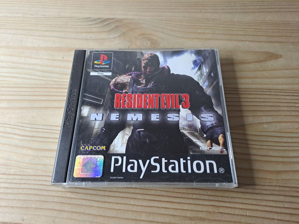 Resident Evil 3 Nemesis Sur PS1 - PAL - Très Bon état - Avec Boîtier Et Notice