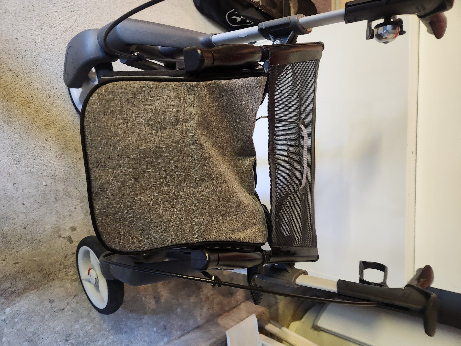 Ausili per la deambulazione: Rollator Topro Troja 5G mit Tasche – Usato da Dorf venduto da Jea1900