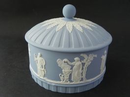 Wunderschöne Dose JASPERWARE blau - Wedgwood