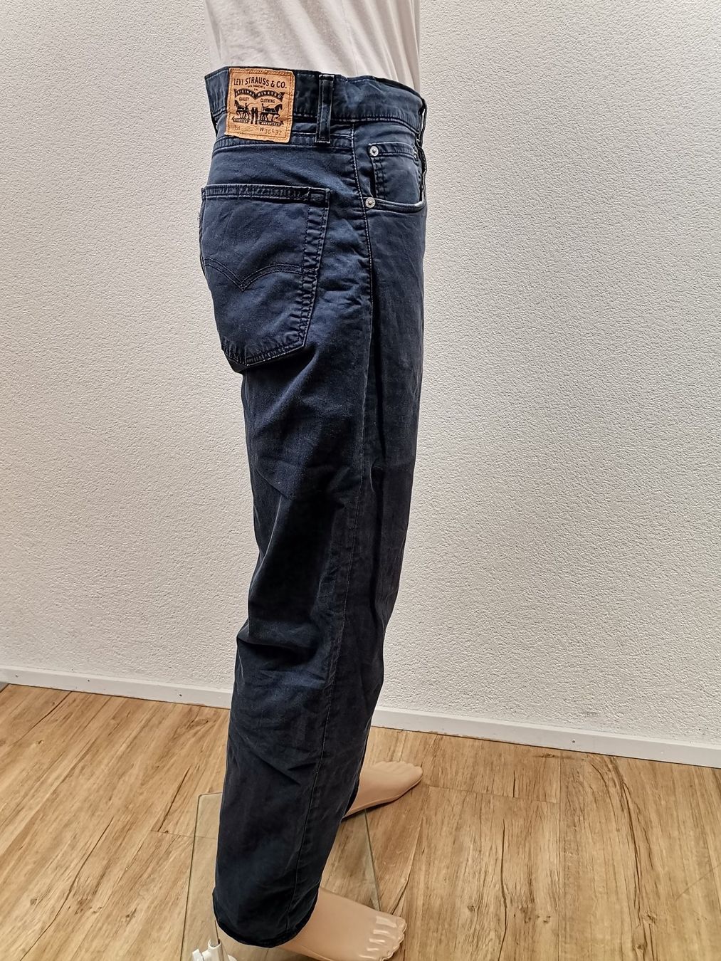 Levi's Jeans: LEVIS STRAUSS & CO - Jeanshose Herren – Usato da Schaffhausen venduto da Restwert_SH 3