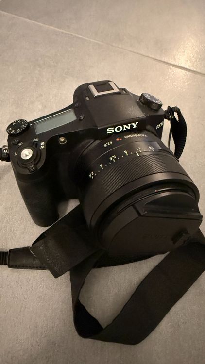 Sony RX10 II (DSC-RX10M2) + flash + accessoires (Gebraucht) in Arzier ...