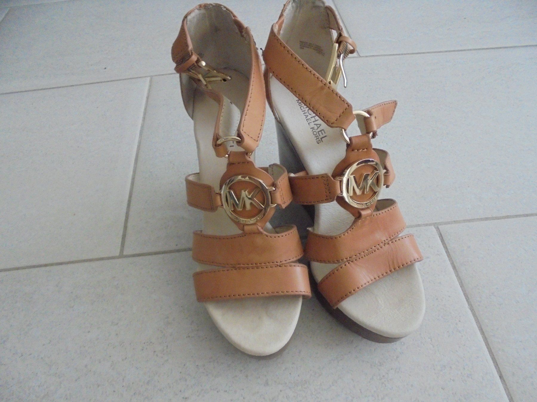 Michael Kors Scarpe da donna: MICHAEL KORS PUMPS GR.39 NEUWERTIG – Usato da Rotkreuz venduto da Samballi
