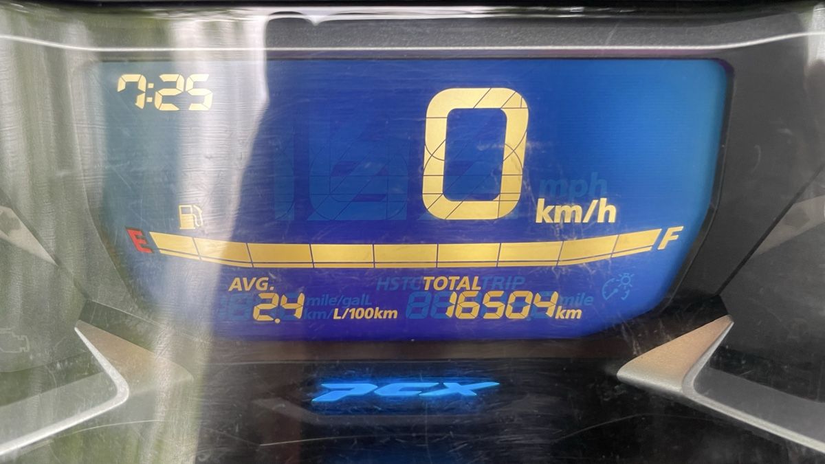 Honda Scooters: PCX Honda Scooter – Gebraucht aus Lausanne von Victor0421 7