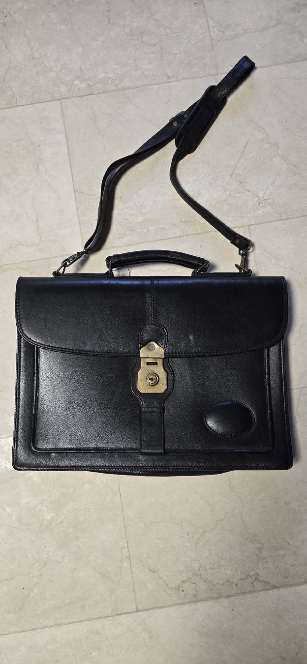 Valigie & Borse: Mallette cuir noir 3 compartiments bon état avec anse – Usato da Martigny venduto da pivert03 1
