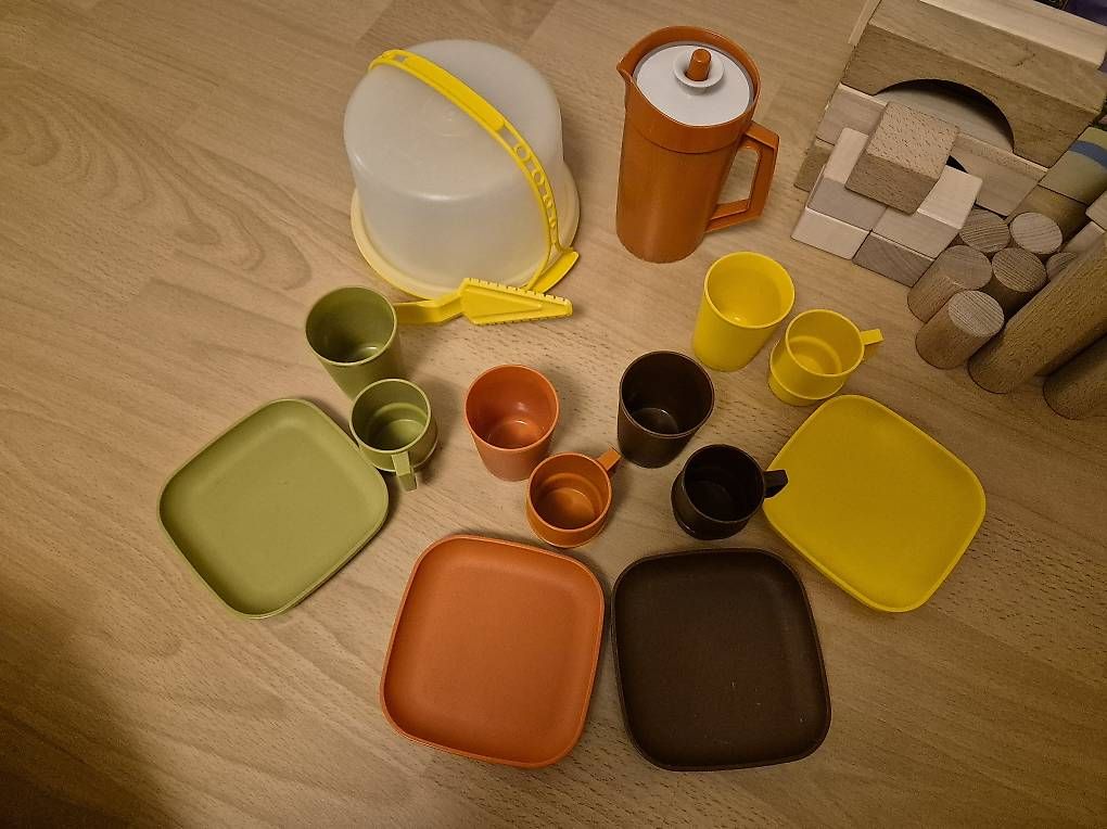 Spielzeuge: Retro Tupperware Spielzeugset aus den 70ern – Gebraucht aus Stettlen von Kia3 1