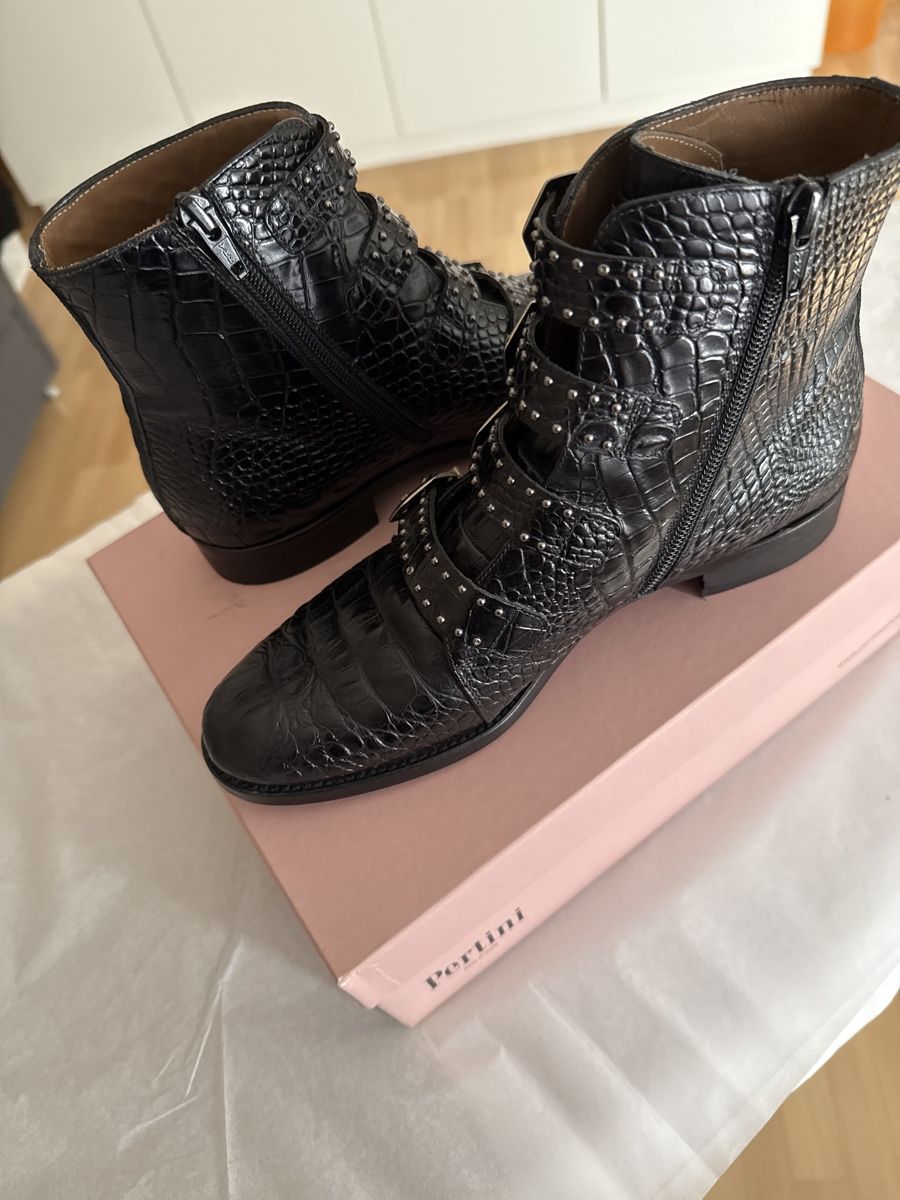 Scarpe da donna: Rockige Chelsea-Boots von Pertini – Nuovo (secondo la descrizione) da Geuensee venduto da Gagisi 2