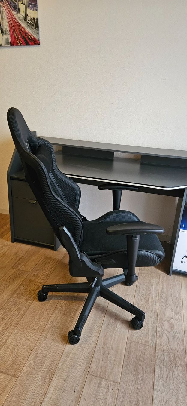 Bureaux: Bureau excellent état – D'occasion à Martigny par cin_lch7 2