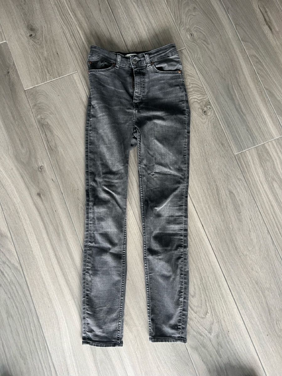 H&M Jeans: Skinny Jeans, Grösse 36 – Usato da Niederhelfenschwil venduto da tab_xlc7