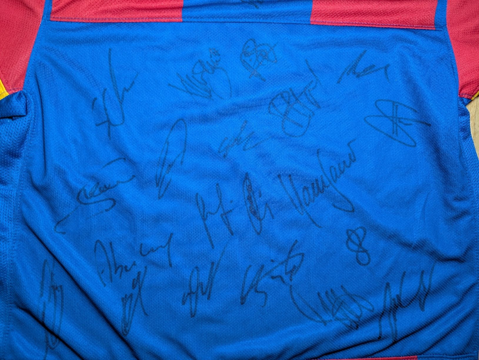 Nike Canottiere & Pantaloni: FC Basel Jersey FCB Saison  2011/12, Signed – Nuovo (secondo la descrizione) da Basel venduto da rubah 3