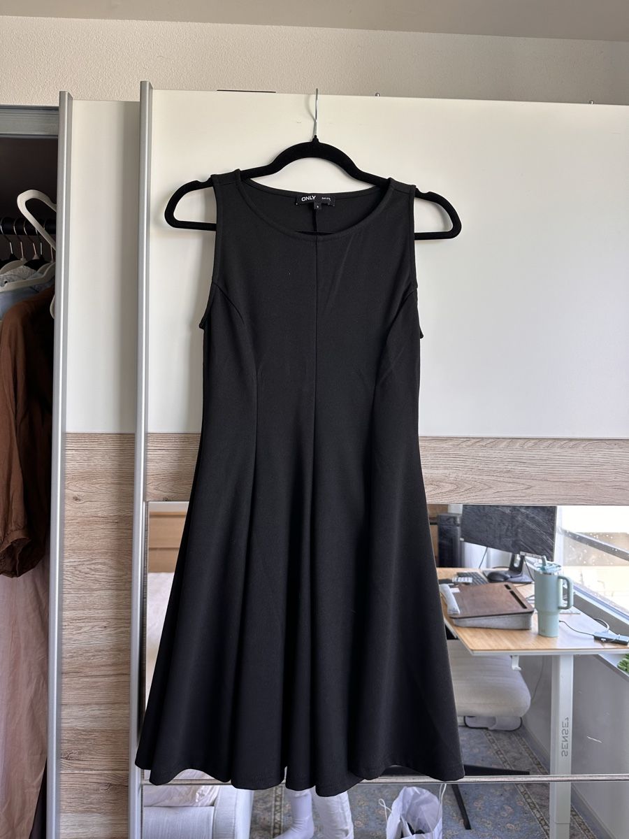 Only Vestiti: Kleid ONLY – Nuovo (secondo la descrizione) da Zürich venduto da lu0_df5p 2