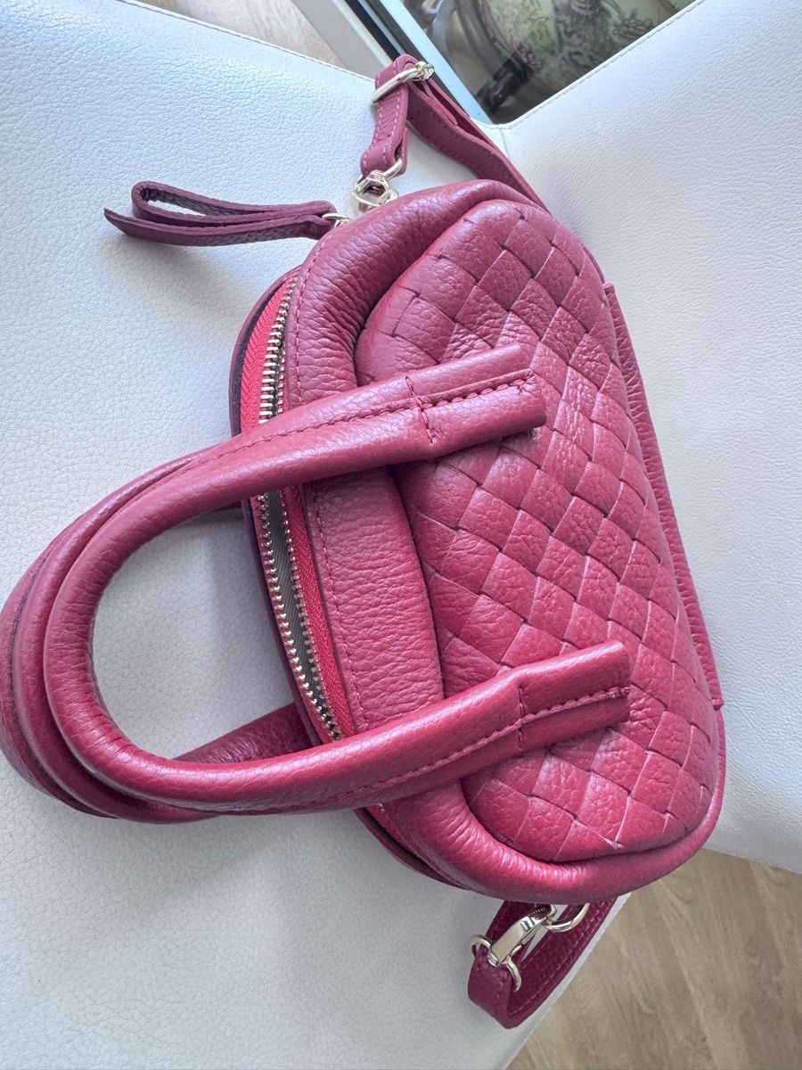 Borse da donna: Chic Pink Quilted Leather Handbag w/ Strap – Usato da Zürich venduto da 613_g8jy 6
