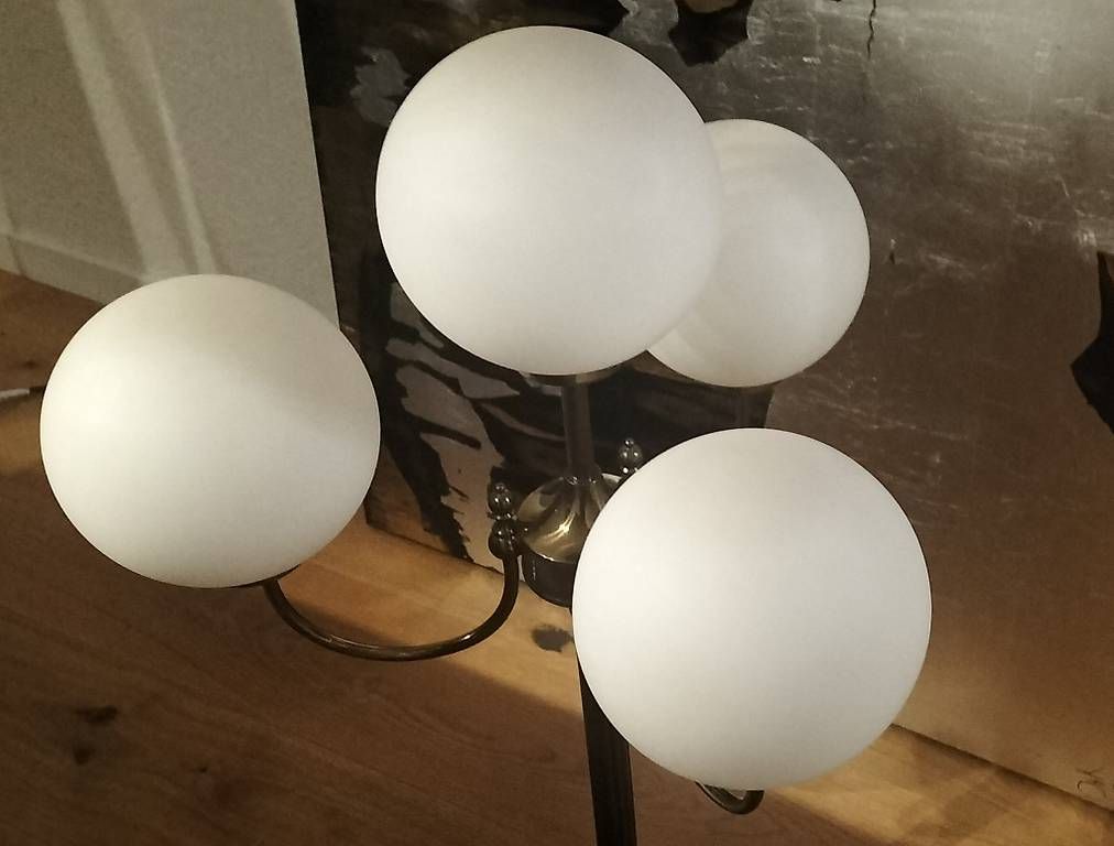 Lampade: Stehlampe mit vier Glaskugeln – Usato da Steinach venduto da Tsgweh 6