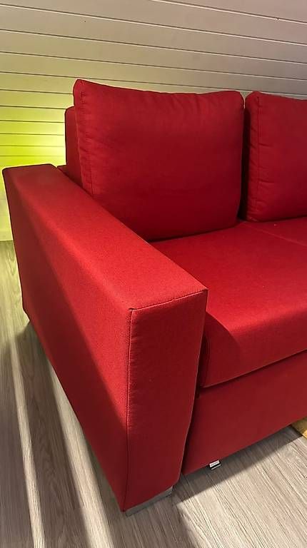 Divani: Bettsofa rot 150cm breit – Usato da Luzern venduto da chridumax 1