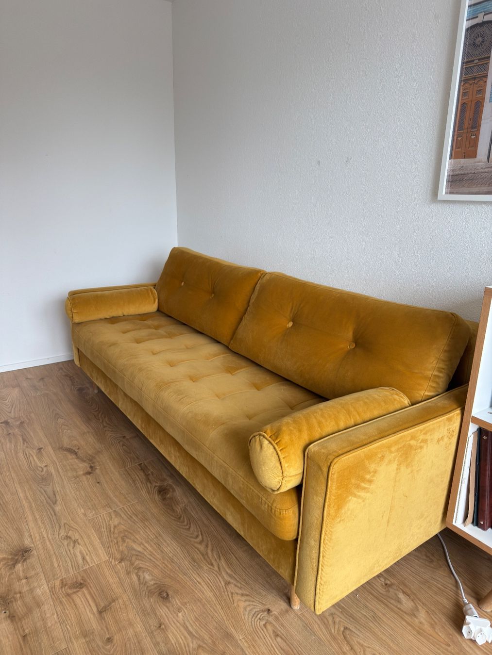 Sofas: Schlafsofa | Sofa | Couch - Samtgold – Gebraucht aus Egg b. Zürich von Yves-Maurice 1