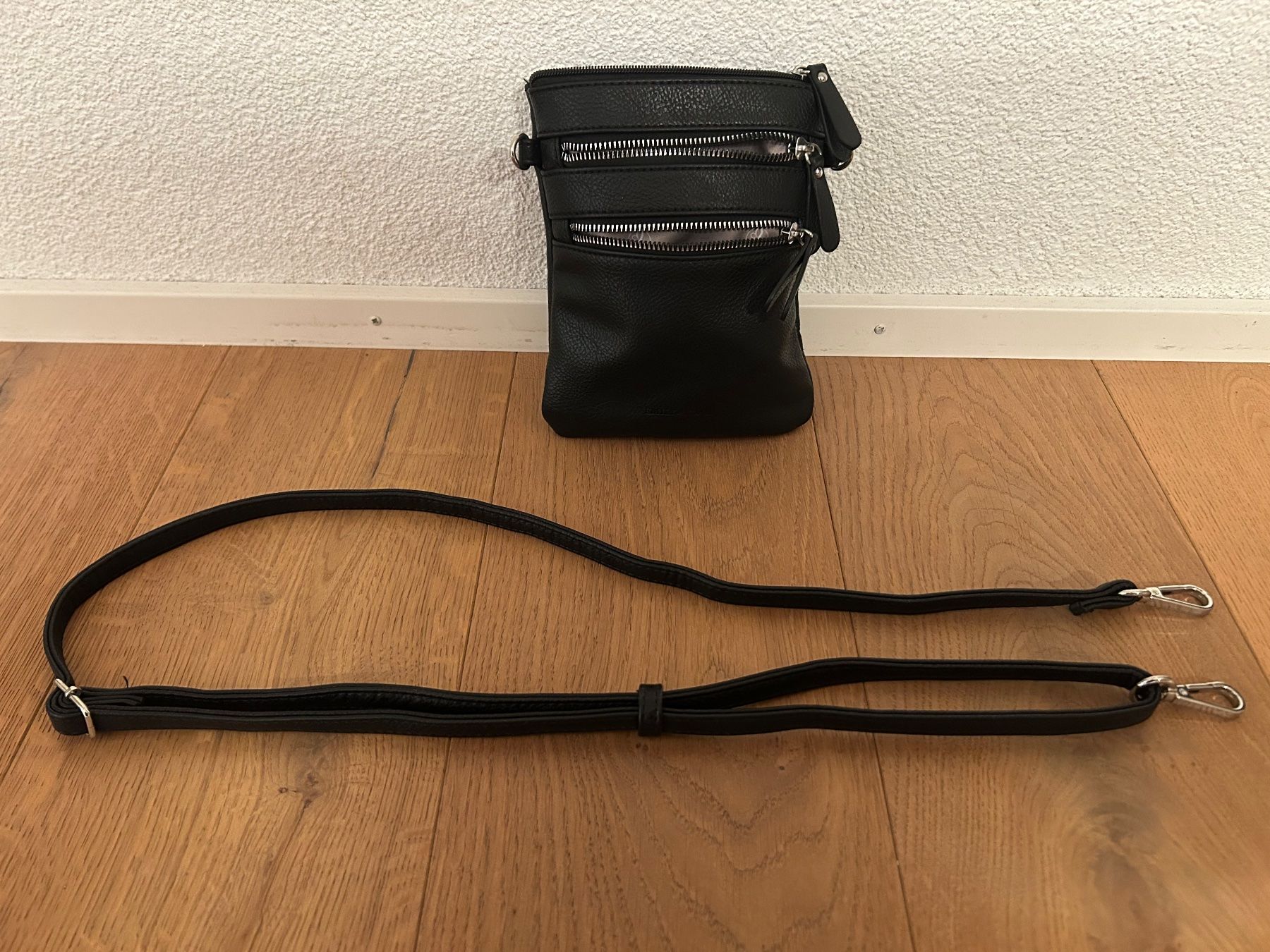 Taschen für Damen: Umhängetasche schwarz EMILY & NOAH Emma klein – Neu (gemäss Beschreibung) aus Grub AR von DukeStatham 2