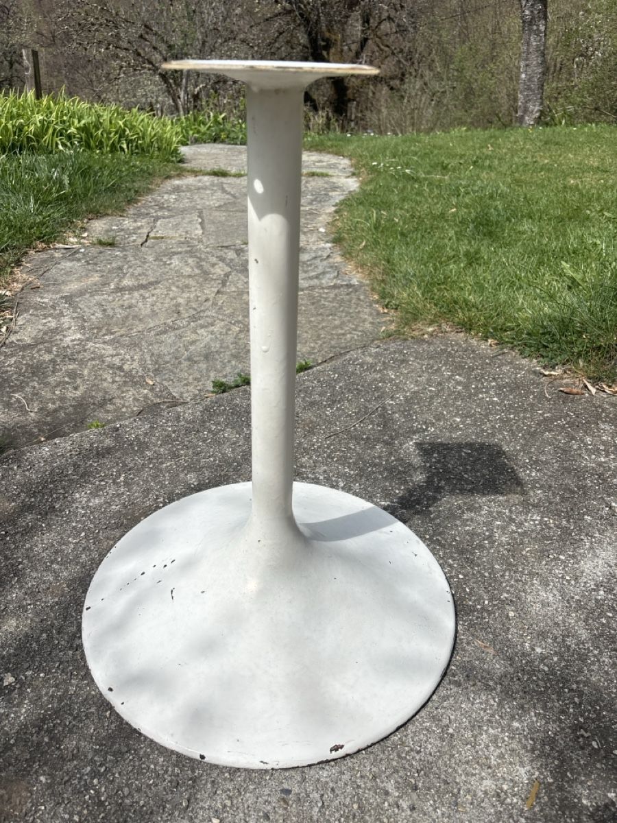 Altri mobili d'antiquariato: Pied de table basse année 70 vintage blanc – Usato da Chêne-Bougeries venduto da Bambideluxe