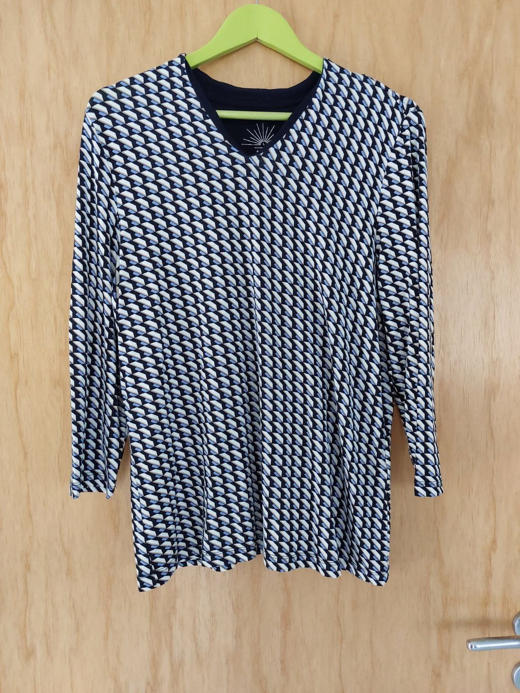 Bonita T-Shirts: Bonita Shirt Gr.  L – Gebraucht aus Schmitten FR von ReniStern