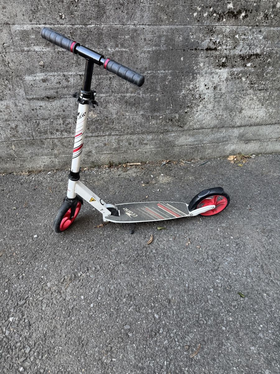Micro Kickboard: Trottes  – Gebraucht aus Oberägeri von MW.1986 1