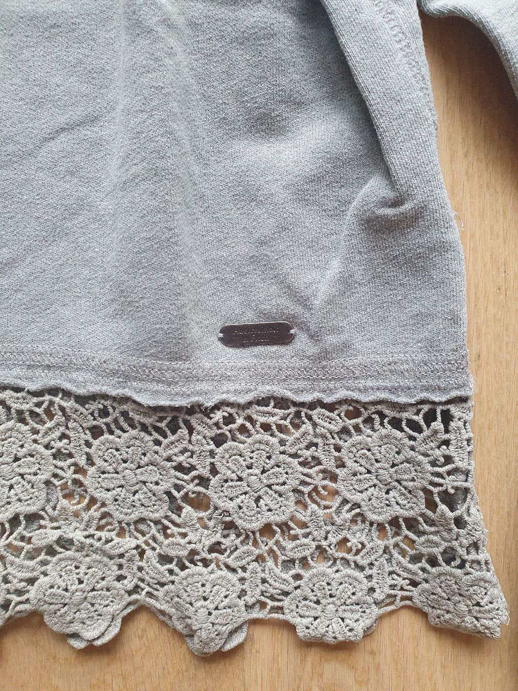 Abercrombie Pulls & Sweat-shirts: Pullover – D'occasion à Zürich par nadiialivia 1