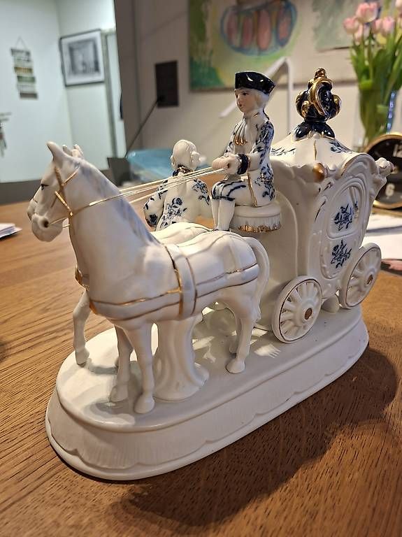 Statuette: Statue Porzellan Kutsche – Usato da Jona venduto da Saentisjerry 2