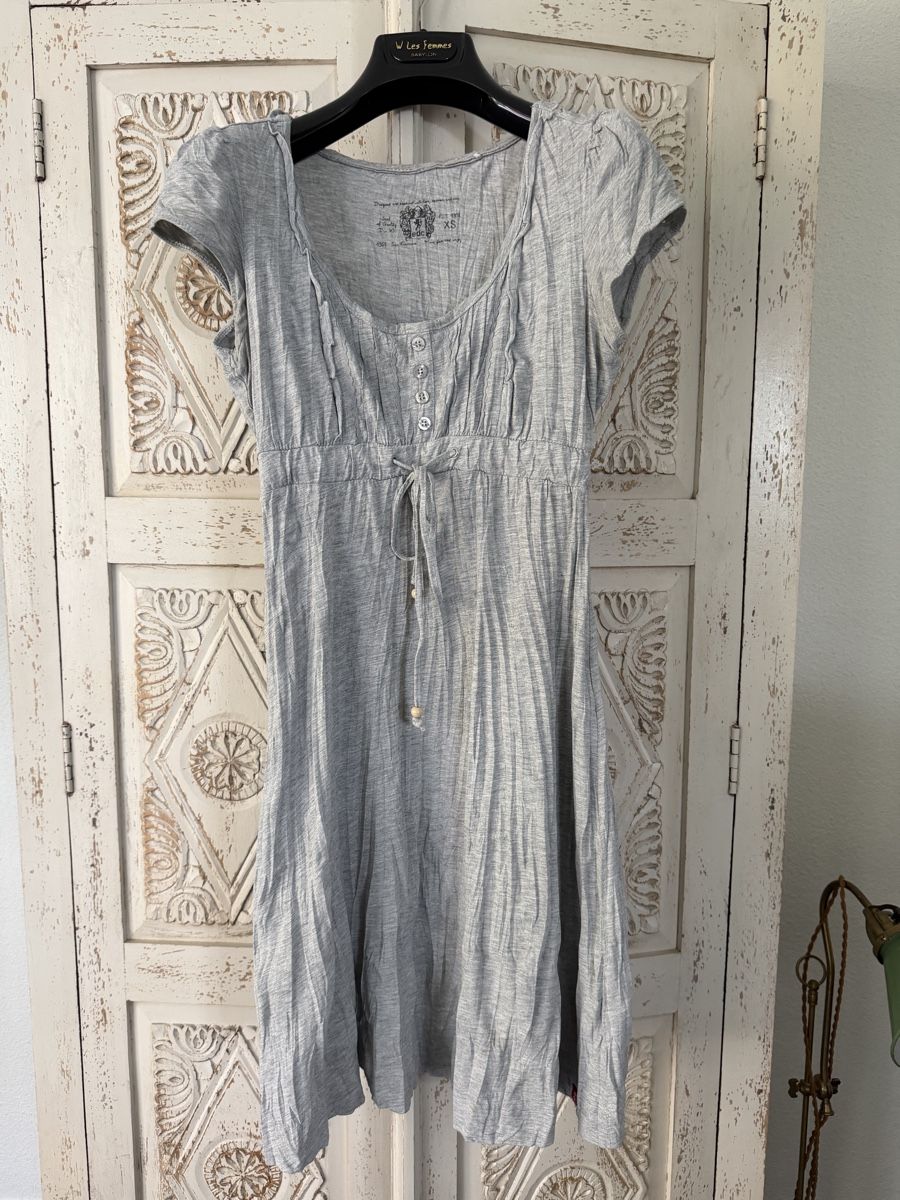 Esprit Kleider: Etui-Kleid XS von Esprit – Gebraucht aus Tägerwilen von Cessna98