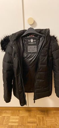 Veste d'hiver Marikoo noire, taille S, comme neuve!
