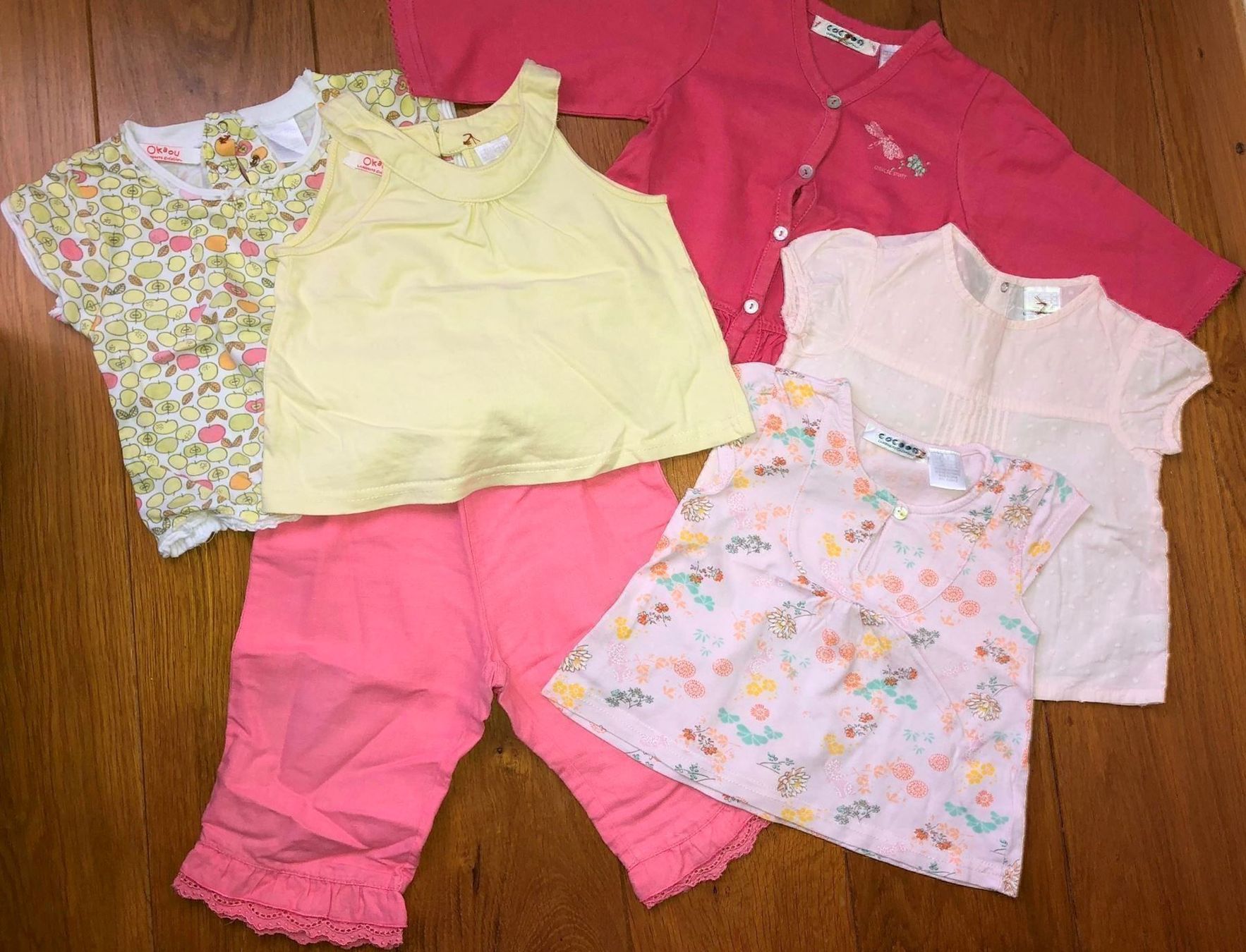 Lotti & Set di vestiti: Lot 9 mois H&M, La Redoute – Usato da Athenaz (Avusy) venduto da cyrano476