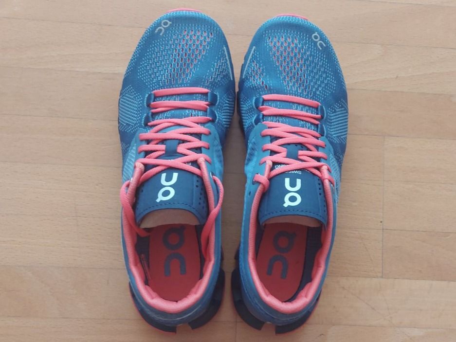 On Scarpe da donna: On Running Shoes Cloud X - Blue and Coral – Nuovo e nell'imballaggio originale da Baden venduto da bab_6cxc 2
