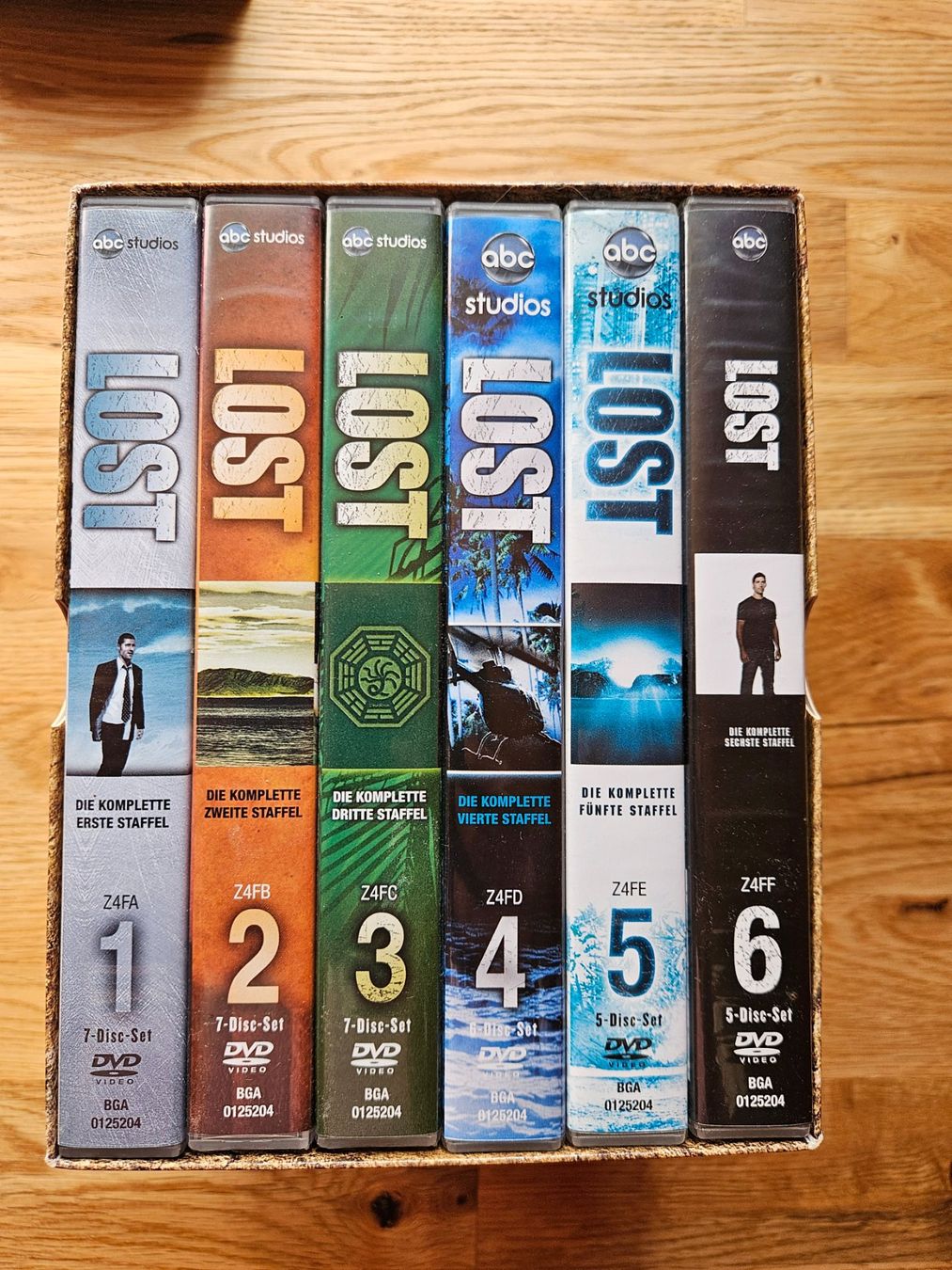 Tutti i DVDs: Lost komplette Serie  1-6 – Usato da Blankenburg venduto da kat_hx7f 2