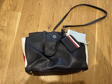 Handtasche Hilfiger