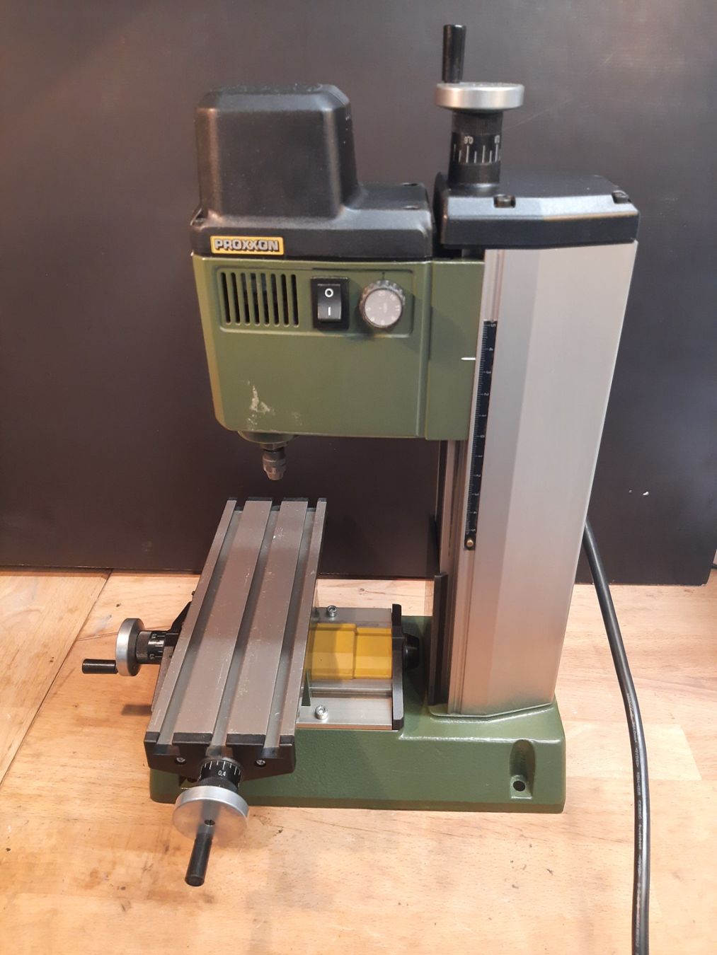 Proxxon Tutte le macchine: Fraiseuse Proxxon MF70 – Usato da Botyre (Ayent) venduto da oli_89x7 2