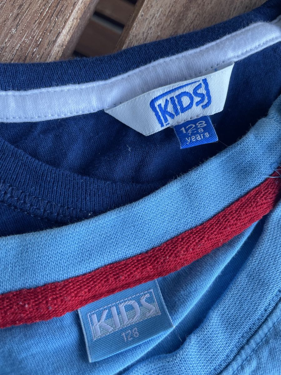 Camicie, T-shirt & Polo: 2xTank Tops Gr. 128 Tiefseefisch blau – Usato da Bern venduto da brup 3
